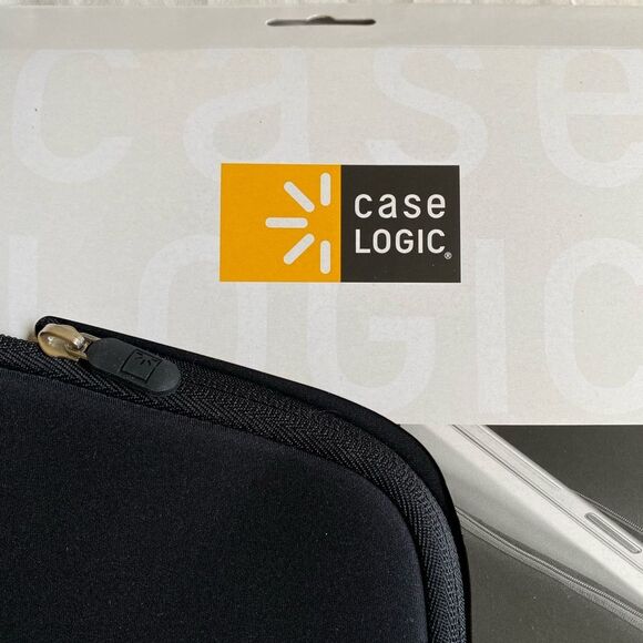 NEW Case Logic MacBook Pro 13" MacBook Air Carrying Case Zippered Sleeve Black - Picture 5 of 9